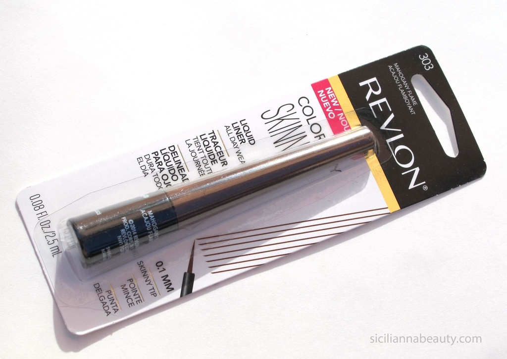 DELINEADOR DE OJOS LIQUIDO SKINNY REVLON